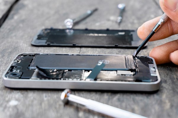 What is it like trying to fix an iPhone yourself?