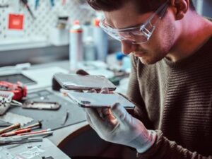 Cell phone battery repair