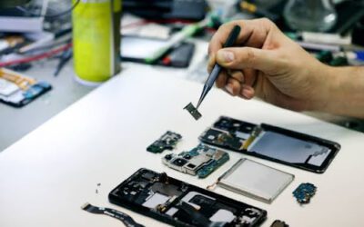 How Professional Cell Phone Battery Repair Saves You Money in the Long Run?